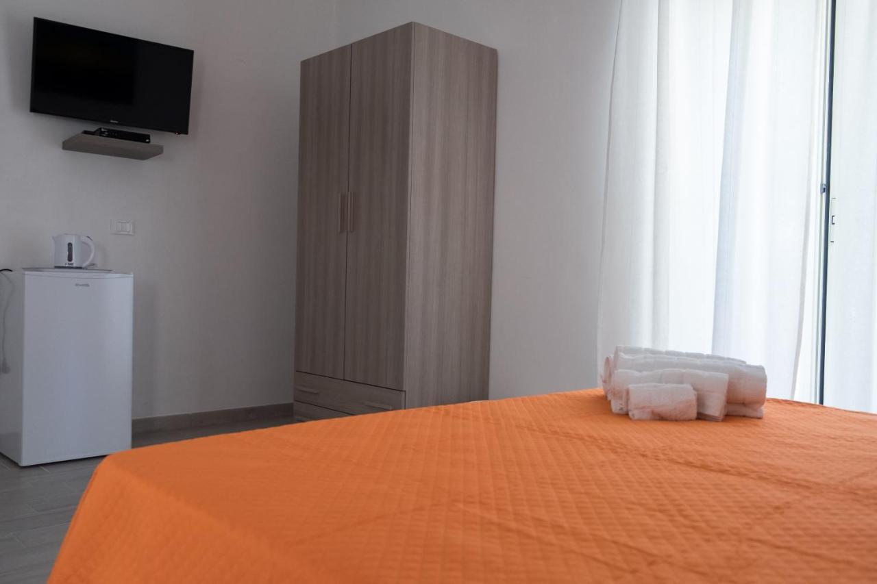 B&B Eli Роди Гарганико Екстериор снимка